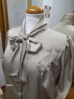 CAMISA CON LAZO + CHALECO + PANTALON Y NECESERES