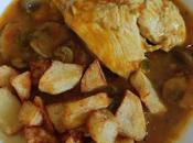 Pollo salsa champiñones