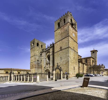 Sigüenza presenta uno de los mejores cascos históricos medievales de España