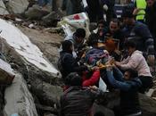 Diez días después terremoto, siguen faltando medicinas suministros Siria Turquía.