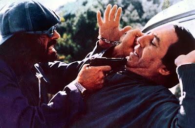 ESCUADRA (BRIGADA) ANTIESTAFA (SQUADRA ANTITRUFFA) (Italia, 1977) Policíaco, Comedia ESCUADRA (BRIGADA) ANTIESTAFA (SQUADRA ANTITRUFFA) (Italia, 1977) Policíaco, Comedia