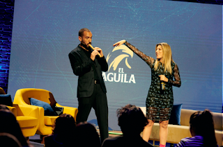 VIAJE A BALI O LA BODA DE MI PRIMA? EN EL ESTRENO EN DIGITAL DEL SHOW EL ÁGUILA-NIDOS VIAJE A BALI O LA BODA DE MI PRIMA? EN EL ESTRENO EN DIGITAL DEL SHOW EL ÁGUILA-NIDOS