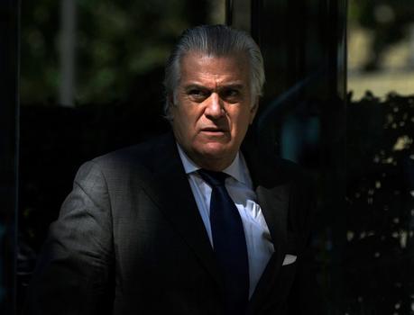 Hasta Bárcenas va a votar al PSOE de Pedro Sánchez, santo patrono de delincuentes y políticos corruptos