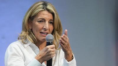 Yolanda Díaz llama a Garamendi a la “coherencia” y subir salarios.