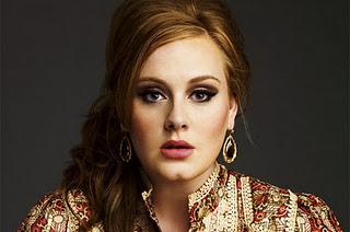 Adele suspende todos sus conciertos por una operación de garganta.