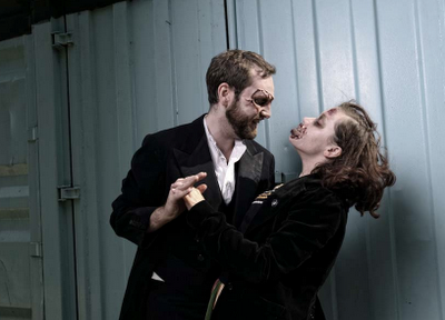 Una sesión preboda... ¡de miedo! Una sesión preboda... ¡de miedo!