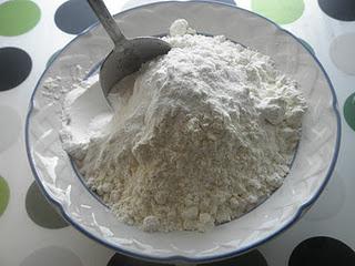 Bizcocho de frutas escarchadas