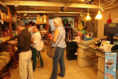 fotos del desayuno-degustación de Mermeladas de Comercio Justo