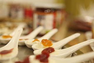 fotos del desayuno-degustación de Mermeladas de Comercio Justo