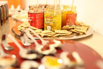 fotos del desayuno-degustación de Mermeladas de Comercio Justo