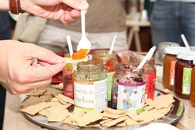 fotos del desayuno-degustación de Mermeladas de Comercio Justo