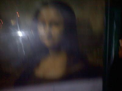 Mona Lisa Smiles at Harbor Boulevard
