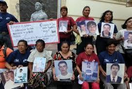 Sigo tu huella con la esperanza de encontrarte. Caravana por  México.