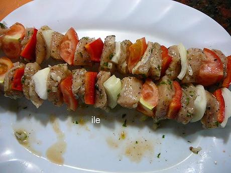 Brochette de pollo al estilo armenio Brochette de pollo al estilo armenio