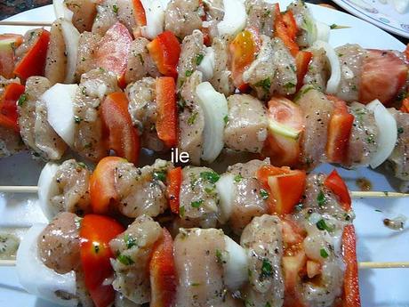 Brochette de pollo al estilo armenio Brochette de pollo al estilo armenio