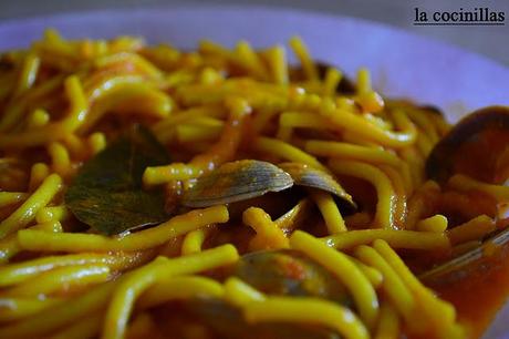 FIDEOS GUISADOS CON ALMEJAS FIDEOS GUISADOS CON ALMEJAS