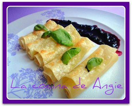 CANELONES DE QUESO Y NUECES CON SALSA DE ARÁNDANOS