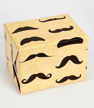 El movimiento Mustache.