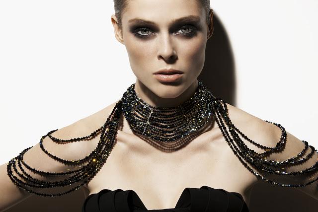 La Top Model Coco Rocha diseña una colección de joyas para Senhoa