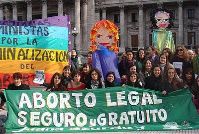 Buscan despenalizar el aborto en Argentina