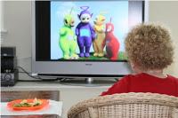 Si su hijo es mayor de 3 años ¿le pondría un televisor en su dormitorio?