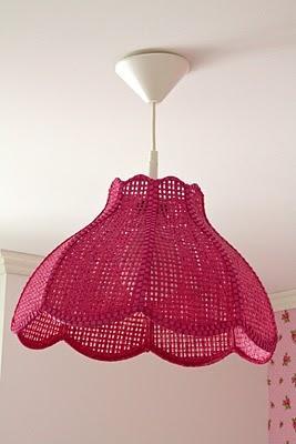 DIY: Pintar una lámpara de color rosa para un dormitorio infantil