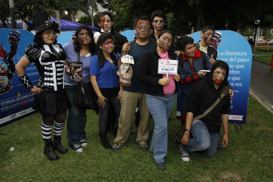 Encuentro zombie y personajes de la oscuridad