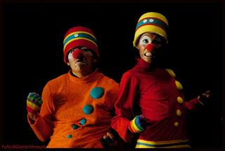 Triciclo Rojo presenta Poeta de Lavabo en el Teatro Legaria