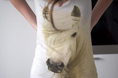 DIY: Crea un cuadro con una camiseta