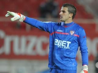 Actualidad Sevillista: Javi Varas renueva con el Sevilla FC hasta el año 2015.