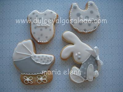 Galletas decoradas bebe....en gris y blanco!!