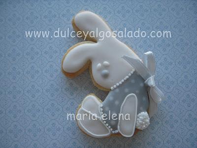 Galletas decoradas bebe....en gris y blanco!!