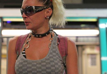 Femmes de Paris, by Juan Pedro Quiñonero