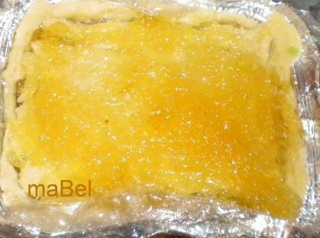 Pan de cádiz ( mazapán con frutas)