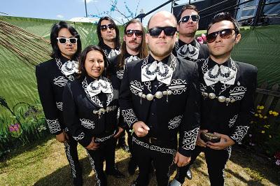 48 Roses -  Mariachi el Bronx
