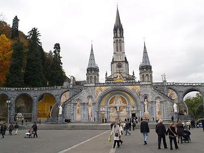 Lourdes y el turismo religioso