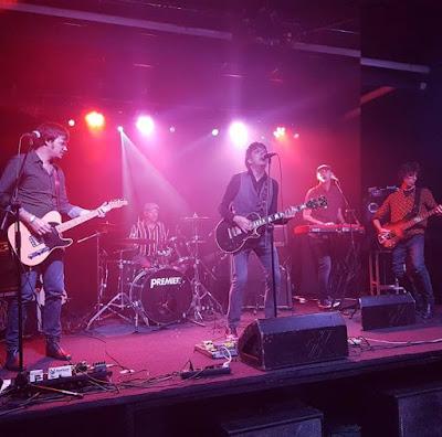 Casas y La Pistola- Sin norte (2023)