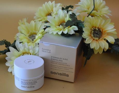 “Eternalist A.G.E. [Day Cream]” de SENSILIS – una crema de día que yo utilizo de noche