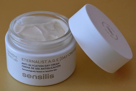 “Eternalist A.G.E. [Day Cream]” de SENSILIS – una crema de día que yo utilizo de noche