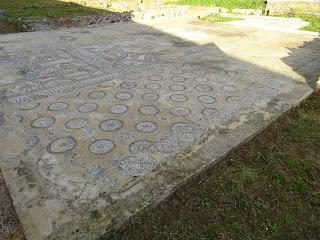 Imagen del mes: mosaicos de la domus suburbana de El Pomar, en Jerez de los Caballeros
