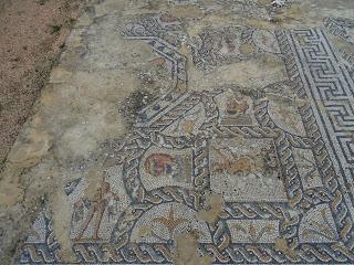 Imagen del mes: mosaicos de la domus suburbana de El Pomar, en Jerez de los Caballeros