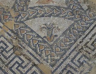 Imagen del mes: mosaicos de la domus suburbana de El Pomar, en Jerez de los Caballeros