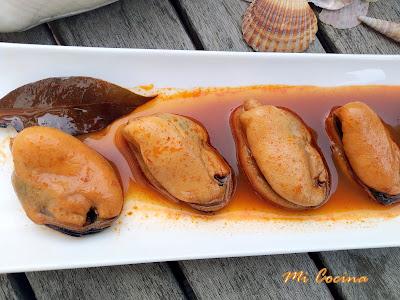 MEJILLONES EN ESCABECHE