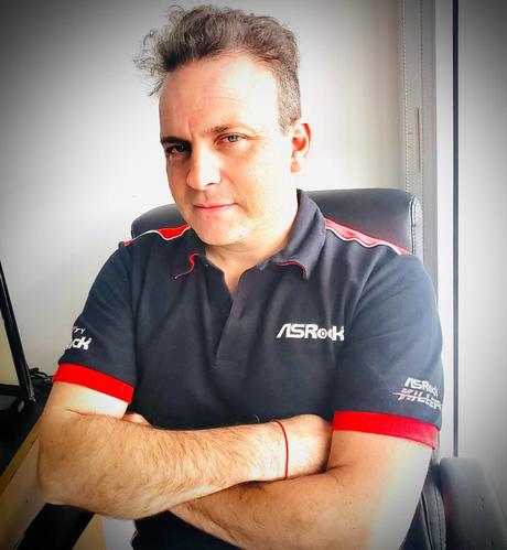 Hernan_Chapitel_Director_de_Ventas_para_Latinoamerica_de_ASRock_new