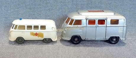 Volkswagen Kombi en dos versiones de Matchbox y Wiking