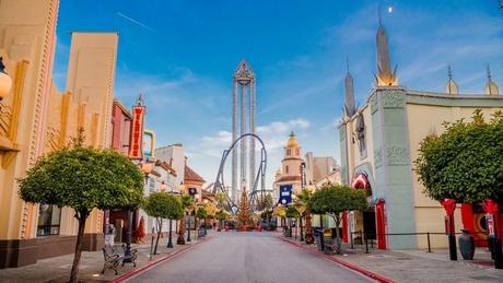 Parque Warner abre sus puertas con todos sus superhéroes