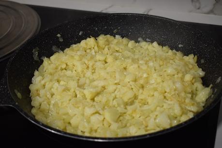 Tortilla de coliflor con cebolla Tortilla de coliflor con cebolla