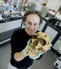 «El mundo antes de nosotros. Cómo la ciencia está reescribiendo los orígenes de la humanidad», de Tom Higham