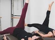 Pilates usando maquinas