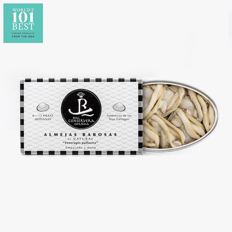 Aperitivo de almejas de las rías gallegas